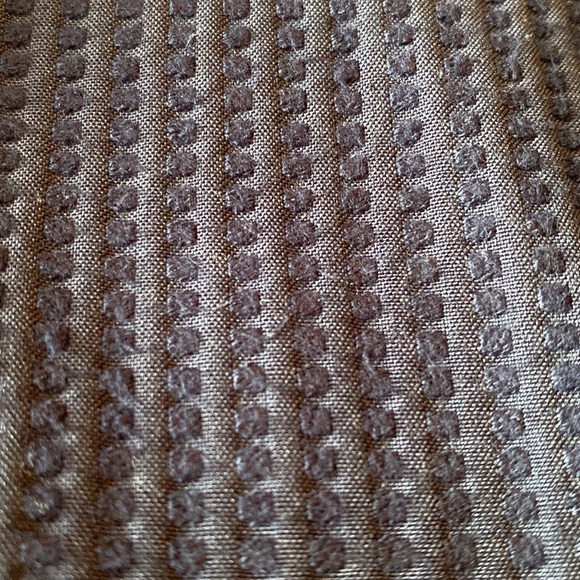 Club Monaco Textured Scalloped Shorts - Picture 5 of 6